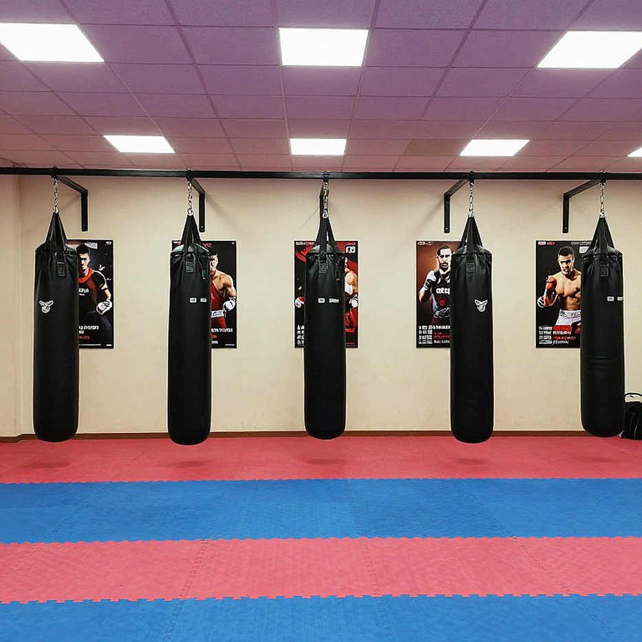 Raoni Barcelos xuất viện sau biến cố sức khỏe: Tiếng chuông cảnh tỉnh cho ngành MMA về giới hạn tuổi tác