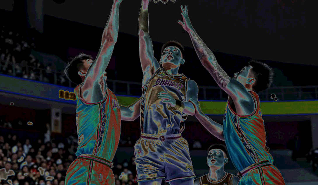 EuroLeague giam sat bai: Tai sao Maccabi Tel Aviv van phai choi xa nha o giai dau?