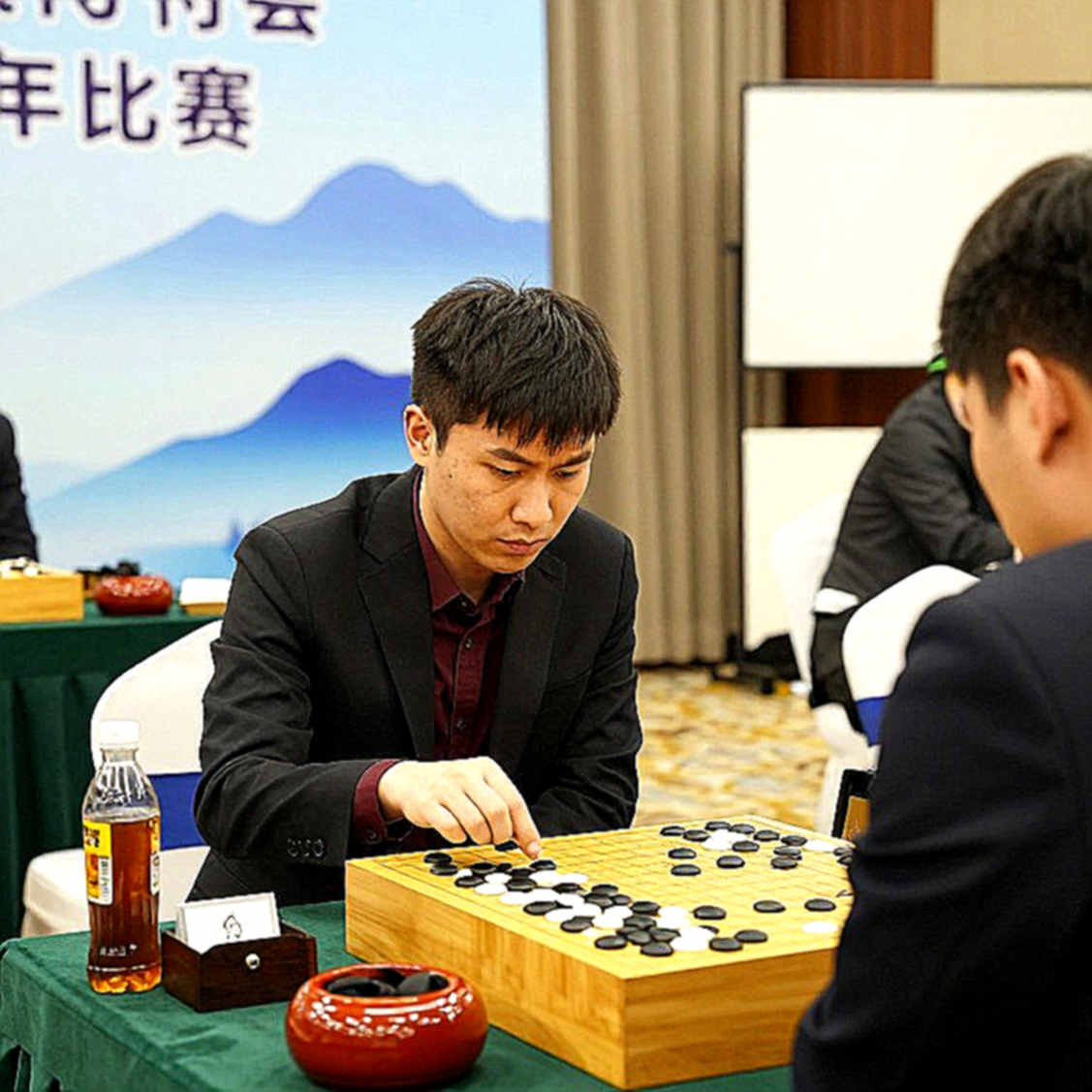 Không Quân Hàm Trong Máy Chủ: Khi Esports Trở Thành Sợi Dây Liên Kết Của Những Người Lính