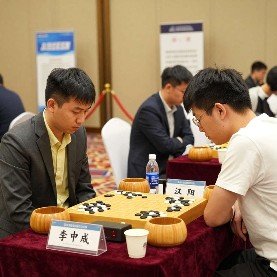 Awonder Liang thắng Hans Niemann ở ván mở màn Giải Vô địch Cờ vua Mỹ: đọc tiêu đề, tìm dữ liệu