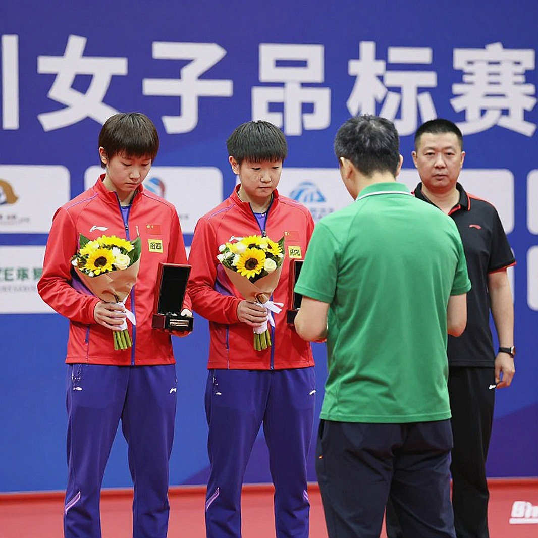 Giữa kỷ nguyên dữ liệu V.League 2035, nhịp trống cũ vẫn vang trong phòng thay đồ