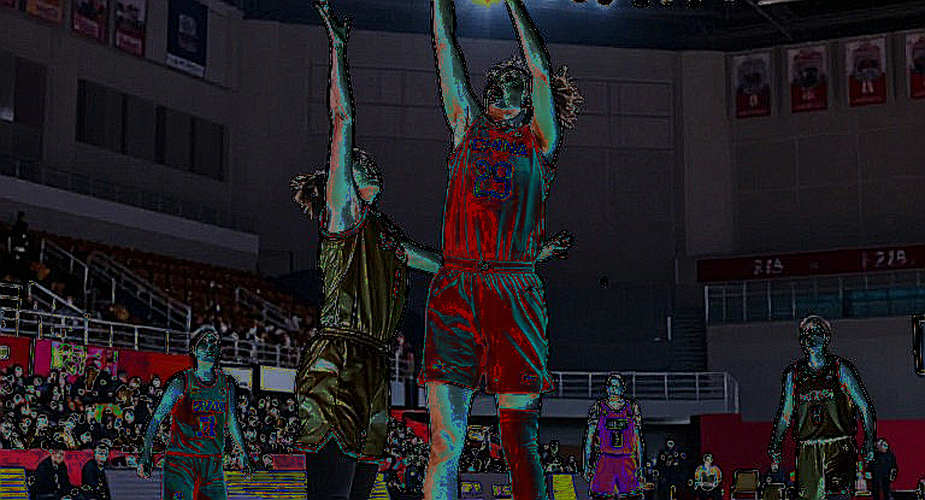 Wrong Label, Wrong Data: Lessons from an Entertainment Story Slipping into Vietnam's Football Pipeline Wrong Label, Wrong Data: Lessons from an Entertainment Story Slipping into Vietnam's Football Pipeline