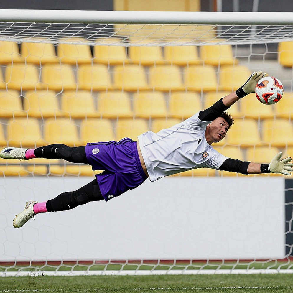 Wrong Label, Wrong Data: Lessons from an Entertainment Story Slipping into Vietnam's Football Pipeline Wrong Label, Wrong Data: Lessons from an Entertainment Story Slipping into Vietnam's Football Pipeline