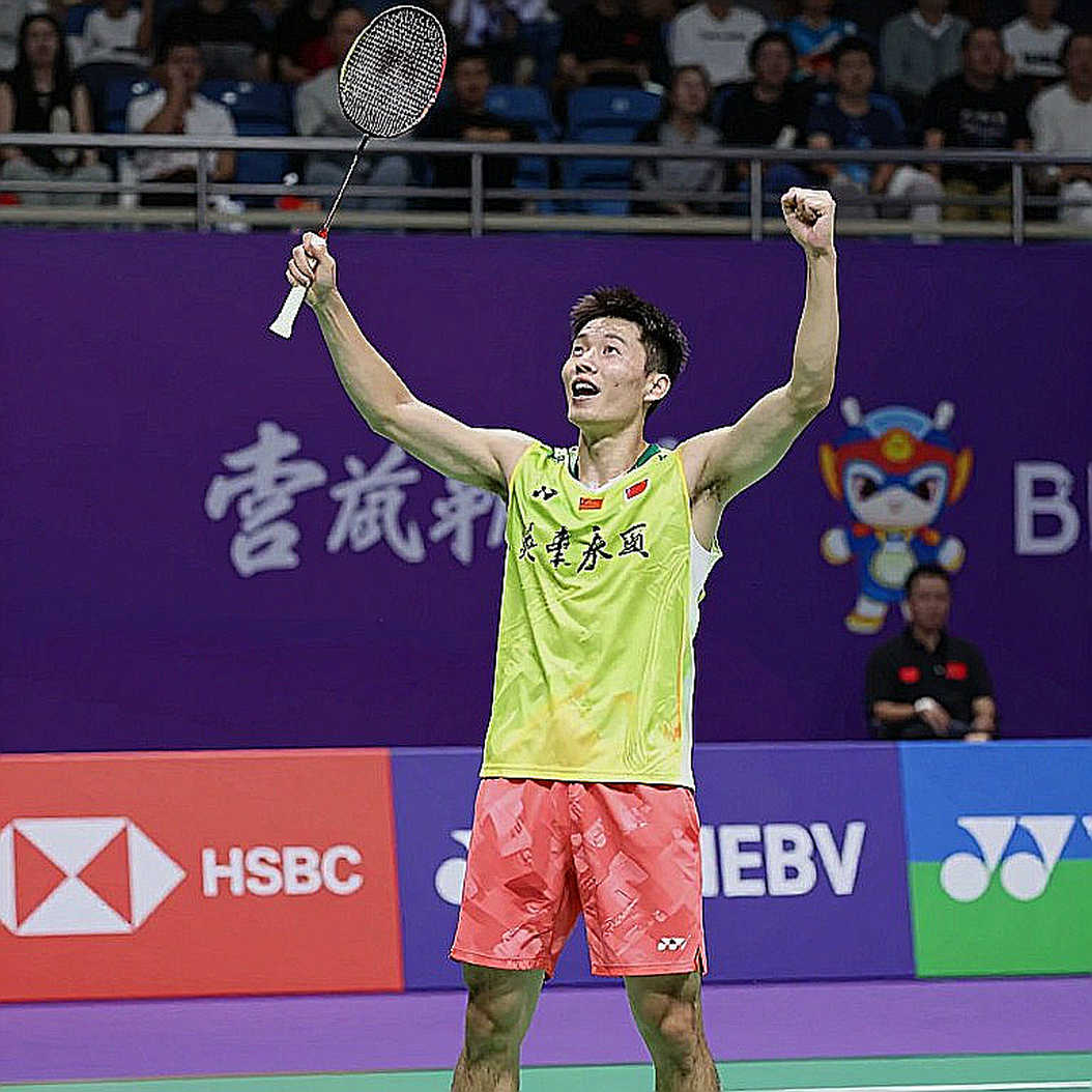 Alwi Farhan gõ cánh cửa Momota: Bài học Tokyo trước Asian Games 2026
