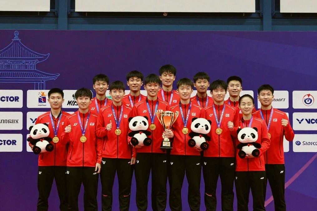 Alwi Farhan Knocks on Momota's Door: The Tokyo Lesson Before the 2026 Asian Games