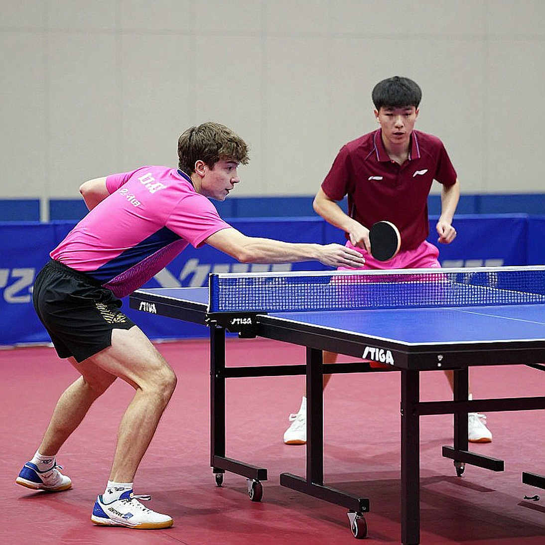 Peter Engel: Một đời huấn luyện viên đi qua sáu cuộc cải cách của bóng bàn thế giới Peter Engel: Một đời huấn luyện viên đi qua sáu cuộc cải cách của bóng bàn thế giới