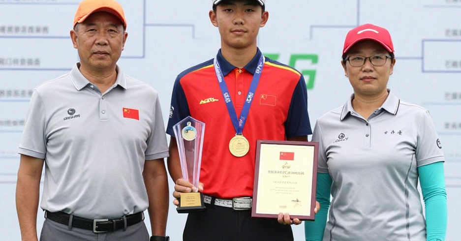 Găng tay golf Asher: Da Cabretta mỏng có thực sự là lựa chọn thông minh?