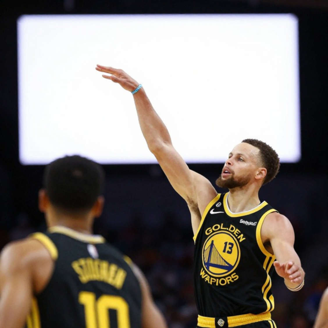 VBA 2026: Tăng trưởng 183% theo cách đám đông không đọc ra VBA 2026: Tăng trưởng 183% theo cách đám đông không đọc ra