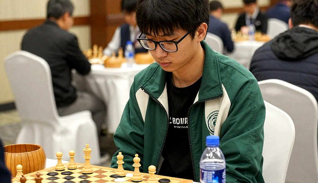 ChessBase Magazine #225: 27 ván ngắn, 10 bài khai cuộc và câu hỏi chưa ai trả lời về giá trị huấn luyện trả phí
