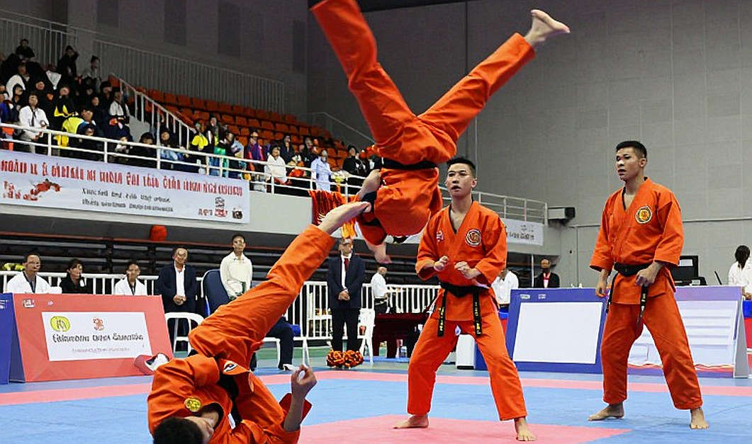 Jena Bishop và chiếc đai PFL đầu tiên: ba phiếu 48-47, một vòng đấu suýt thành hòa