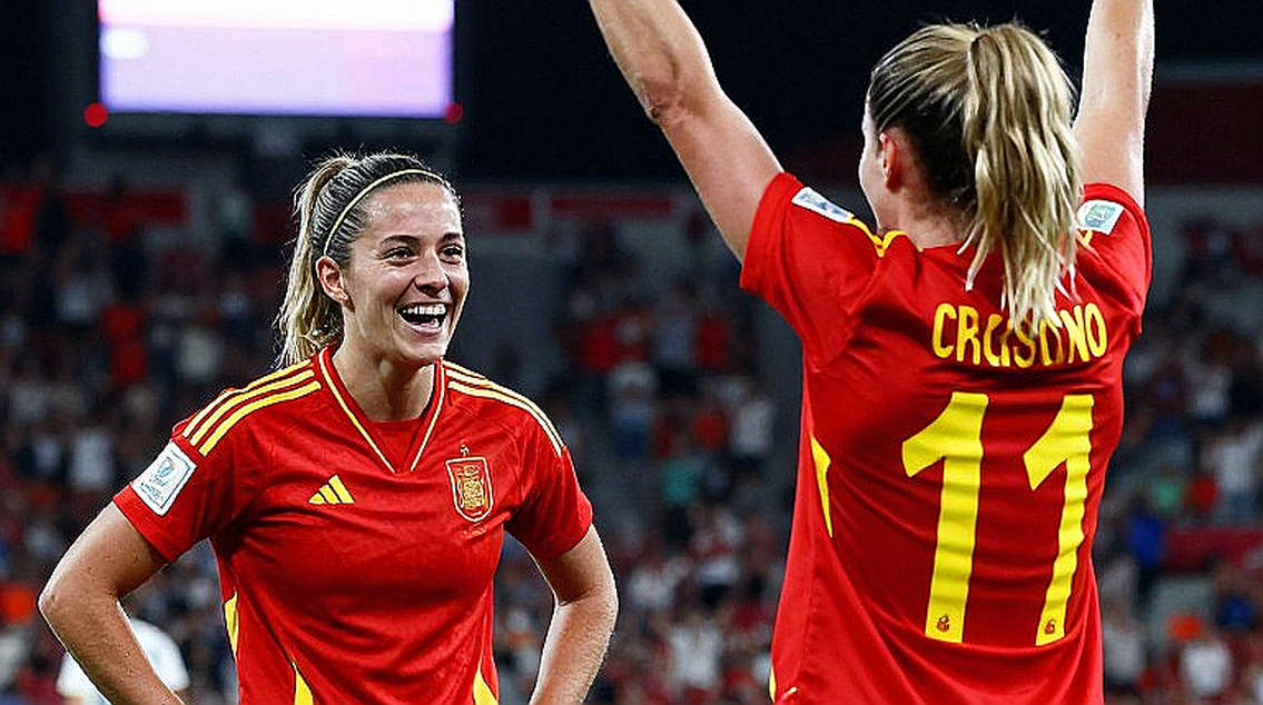 UEFA đòi FIFA giao hồ sơ thương vụ bán 20% bản quyền thương mại World Cup